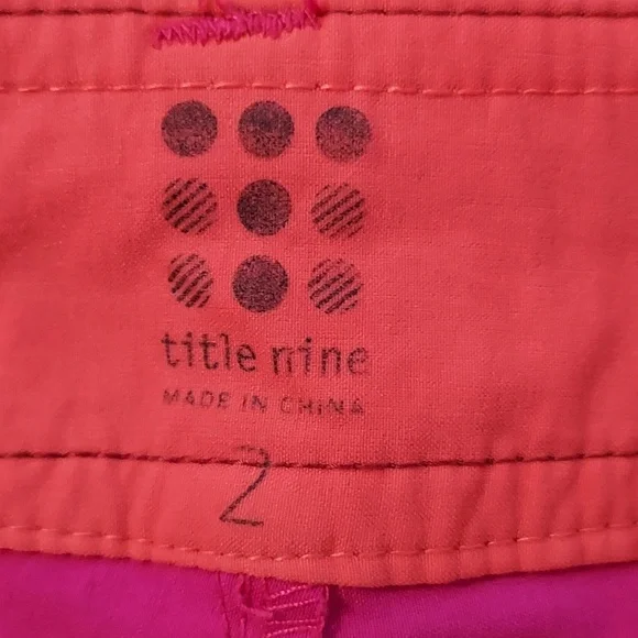 Title Nine Women's Pants Trail Mix Hot Pink Nylon Hiking Outdoor Capris 2 - Picture 10 of 12